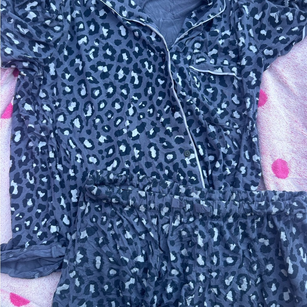 VS PJ set